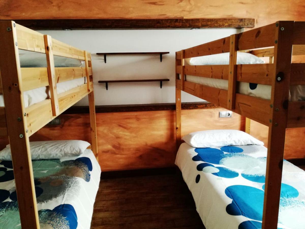Surfhouse Hostel Famara Caleta De Famara エクステリア 写真
