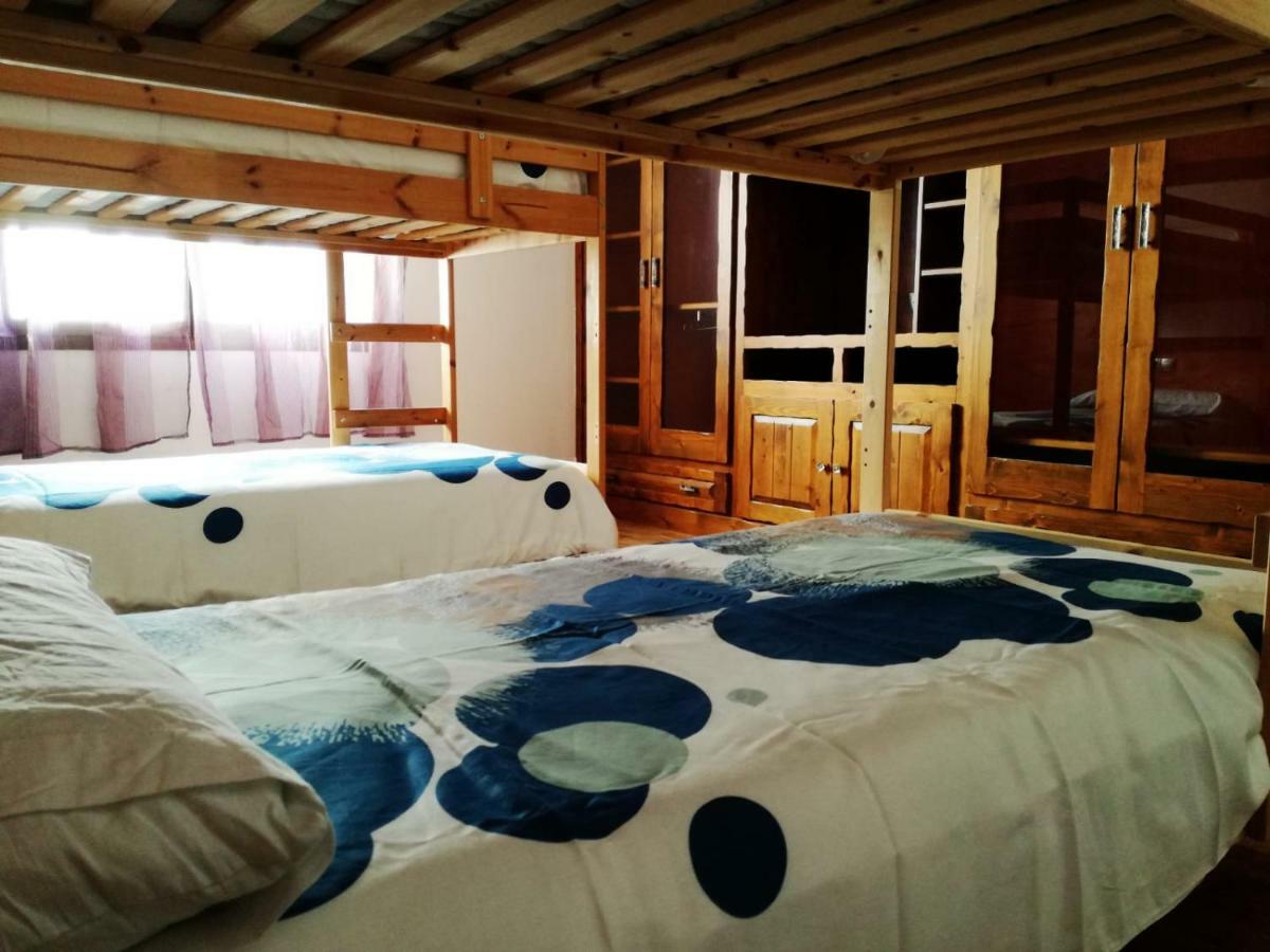 Surfhouse Hostel Famara Caleta De Famara エクステリア 写真